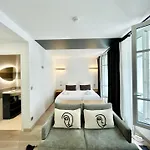 Parisian L Montmartre Apartman Párizs