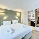Parisian L Montmartre Párizs