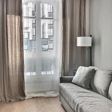 Apartment Parisian L Montmartre
