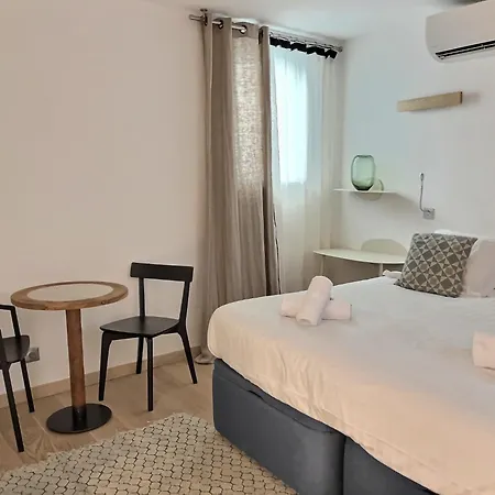Parisian L Montmartre Apartment Paris