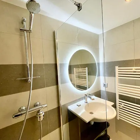 Apartament Parisian L Montmartre