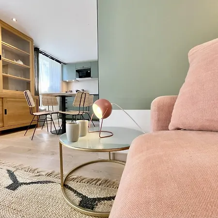 Apartament Parisian L Montmartre *