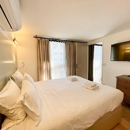 Parisian L Montmartre Apartament
