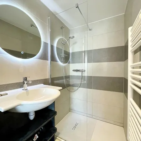 Parisian L Montmartre Apartament Paryż