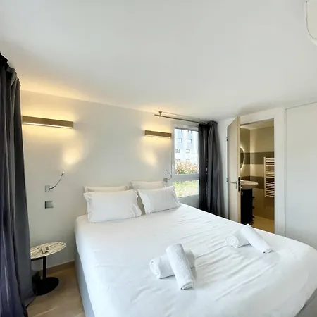 Apartament Parisian L Montmartre