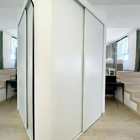 Apartament Parisian L Montmartre *